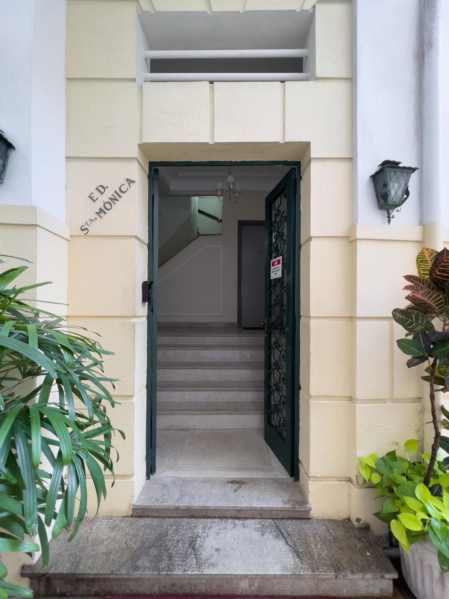 Charmoso Completo Com Ar Condicionado No Leblon Appartamento Rio de Janeiro